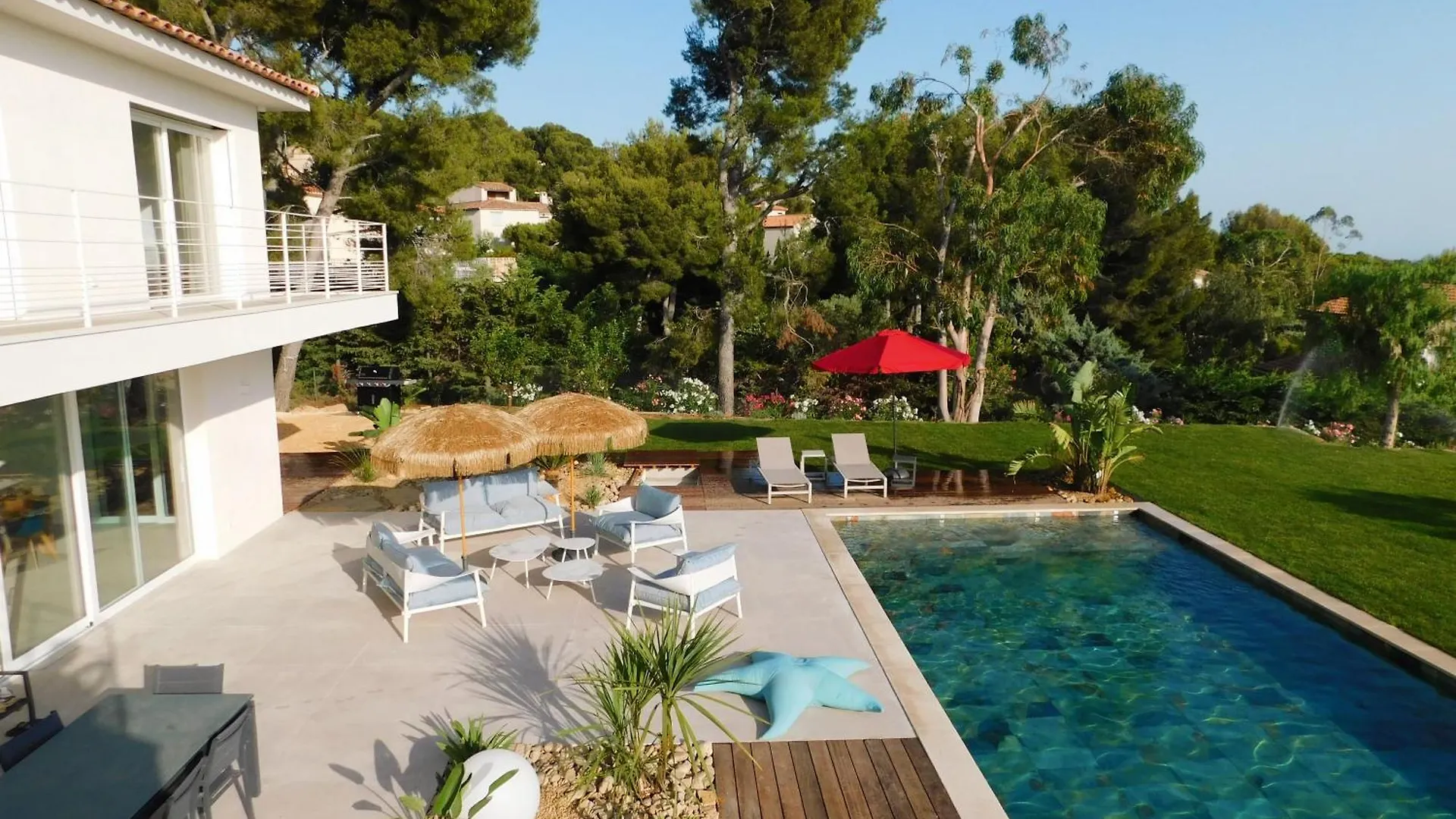 Villa D'Exception Piscine Privee Et Vue Mer Saint-Cyr-sur-Mer 0*,